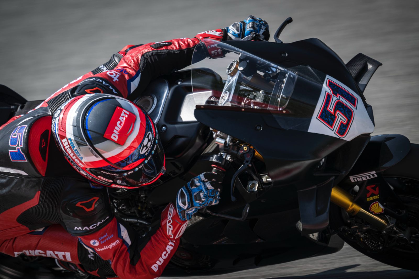 Michele Pirro in pista a Barcellona con la Ducati SBK – MPirro