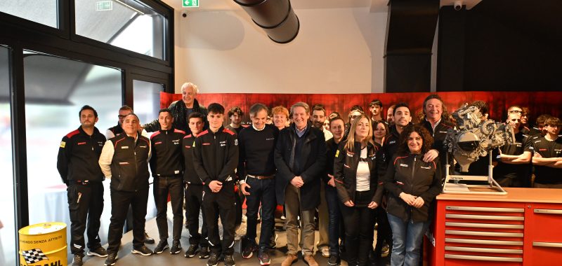 Michele Pirro DEUS EX MACHINA del 51 Racing Lab che pensa al futuro dei giovani nel motosport