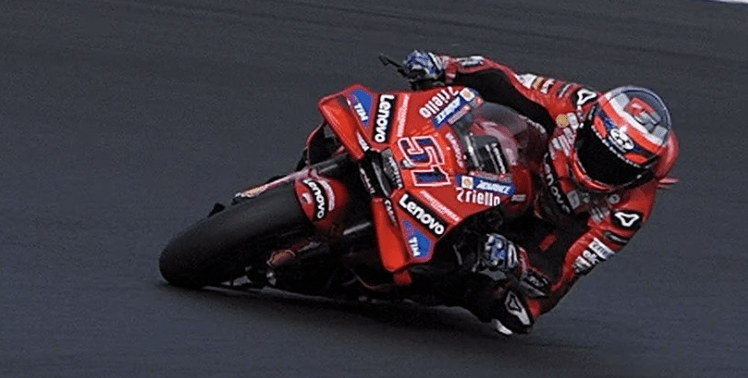 TEST MOTOGP, WDW E RACING NIGHT: LA LUNGA ESTATE CALDA DI PIRRO!