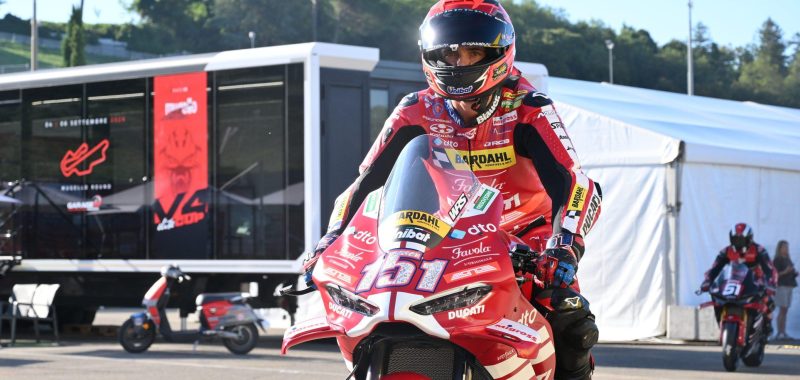 PIRRO IN PISTA CON LA V4 ELITE CUP!